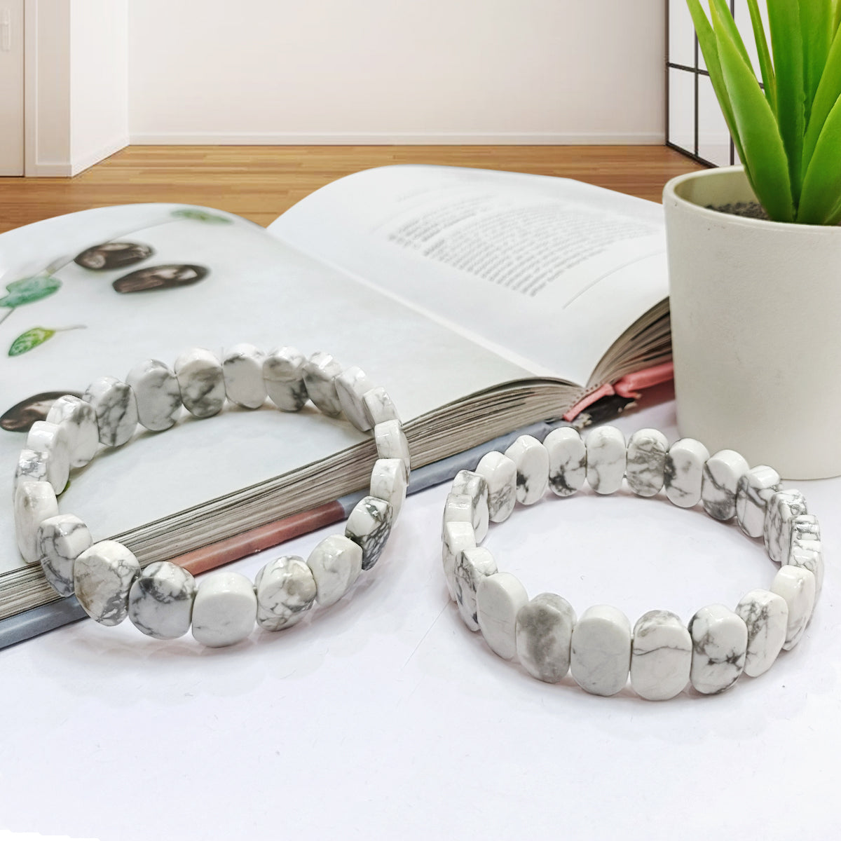 Howlite Oval Faceted Bracelet