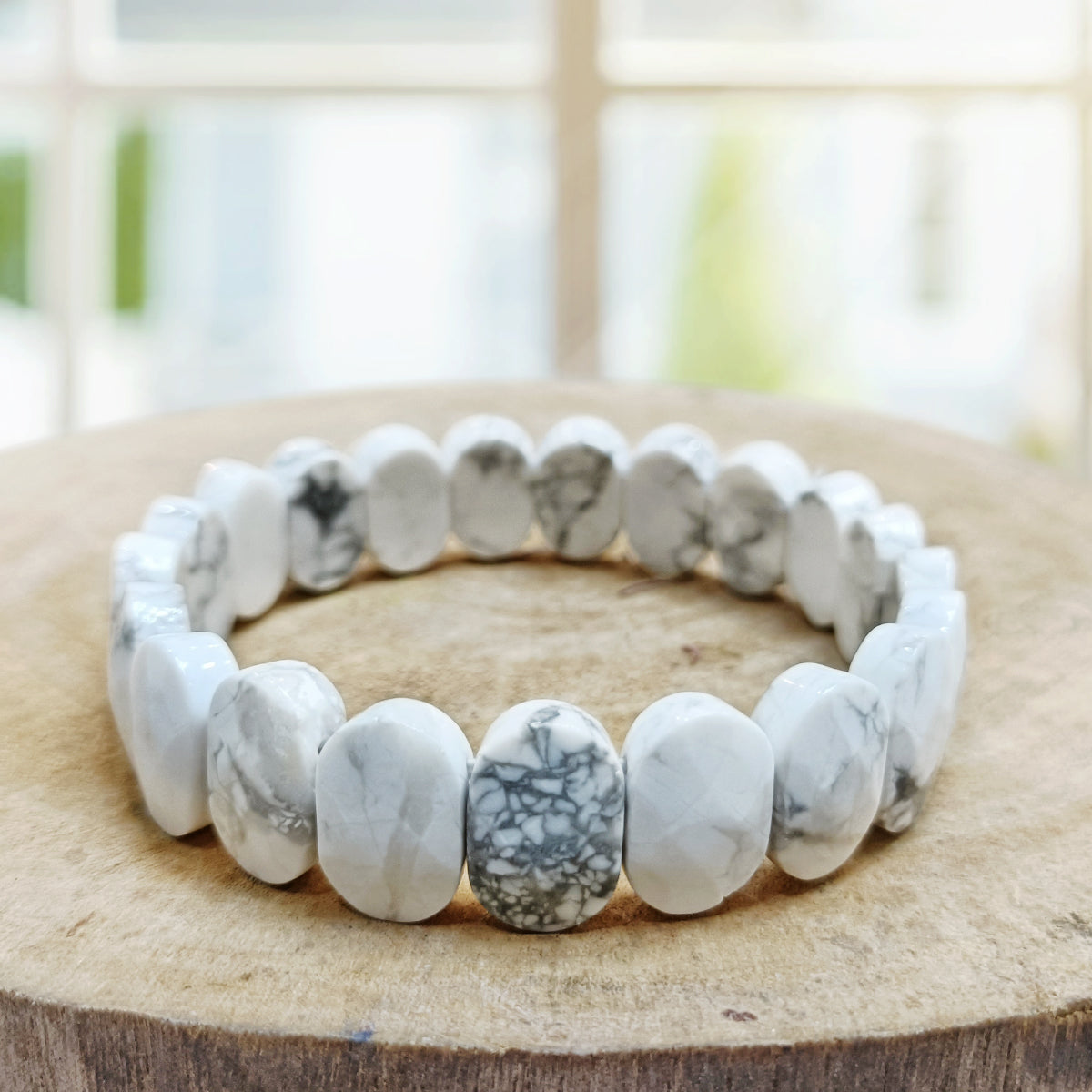 Howlite Oval Faceted Bracelet