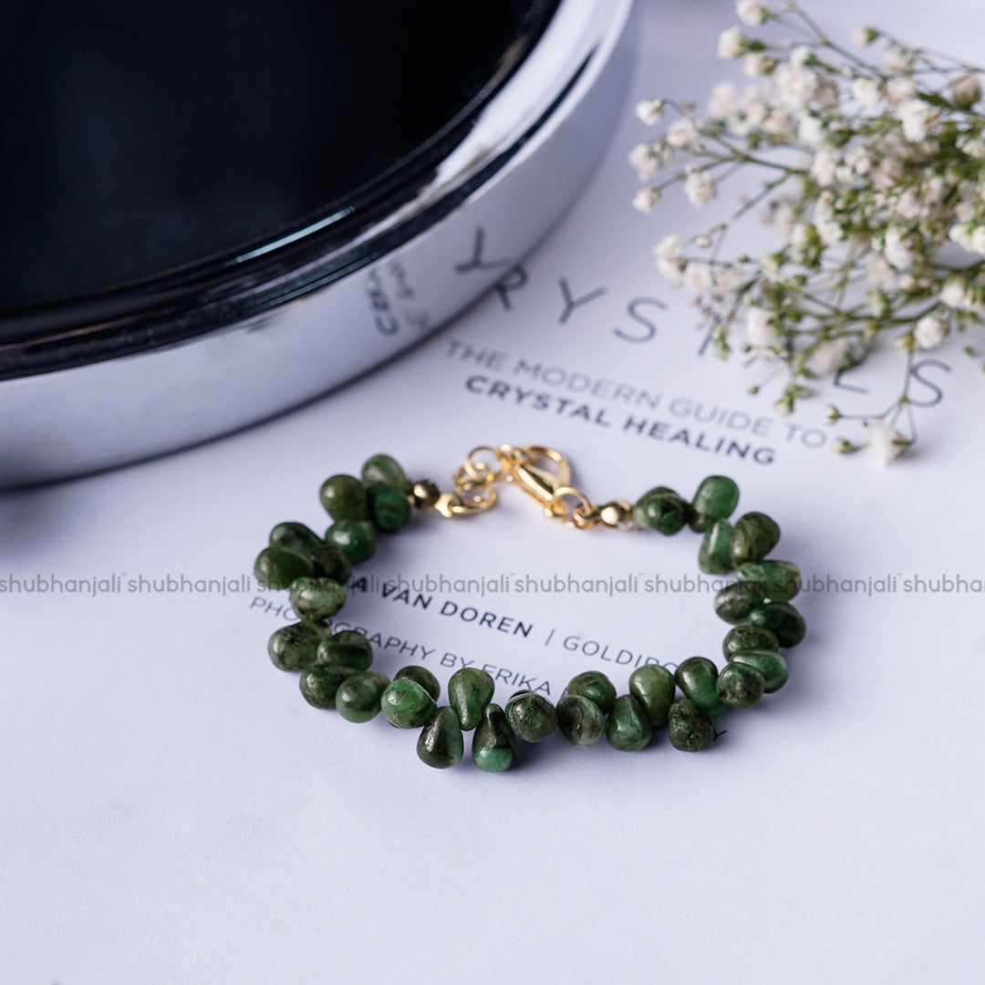 Emerald Tear Drop Beads Bracelet