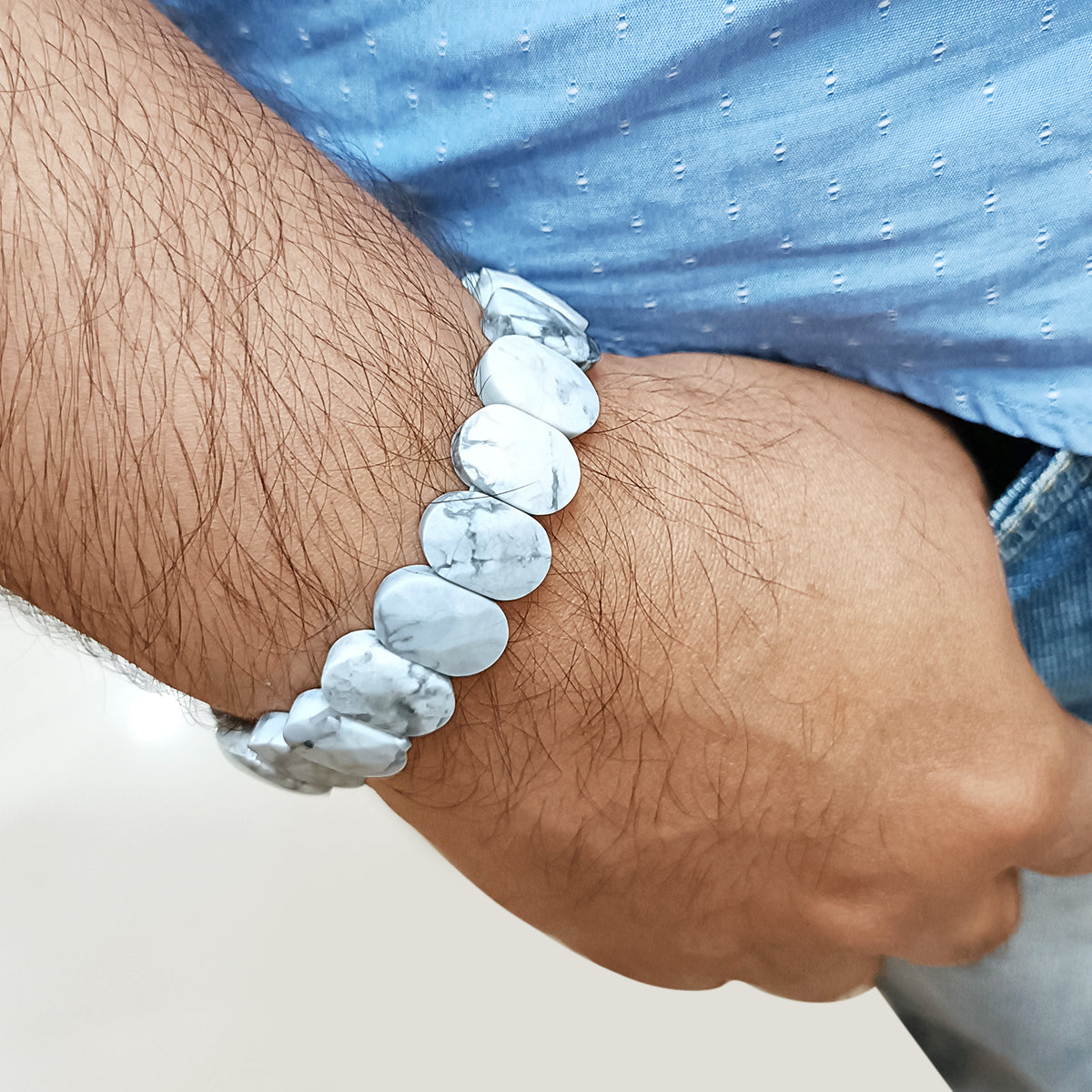 Howlite Oval Faceted Bracelet