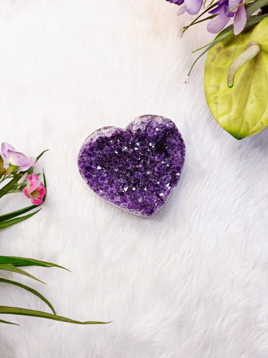 Amethyst Heart Shape Cluster – 947 grams